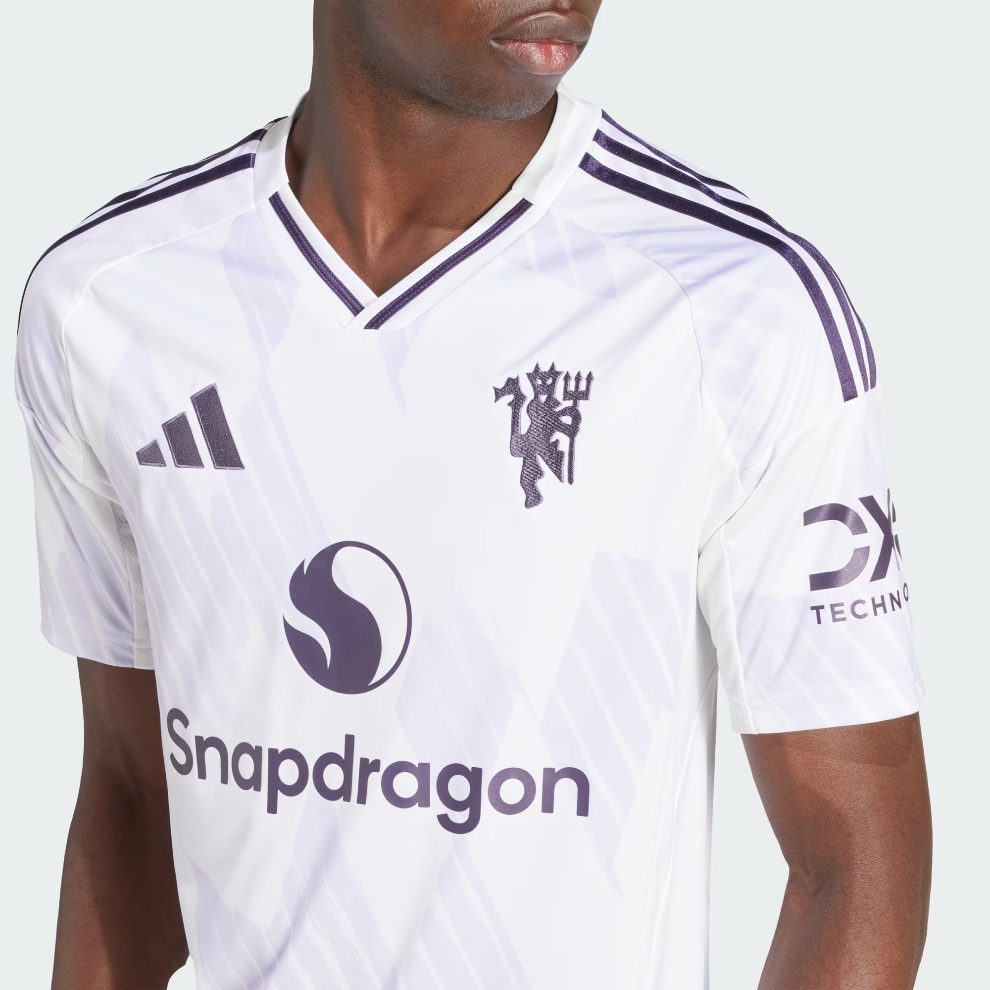 adidas Manchester United FC 2025/26 Away Shirt - Image 2