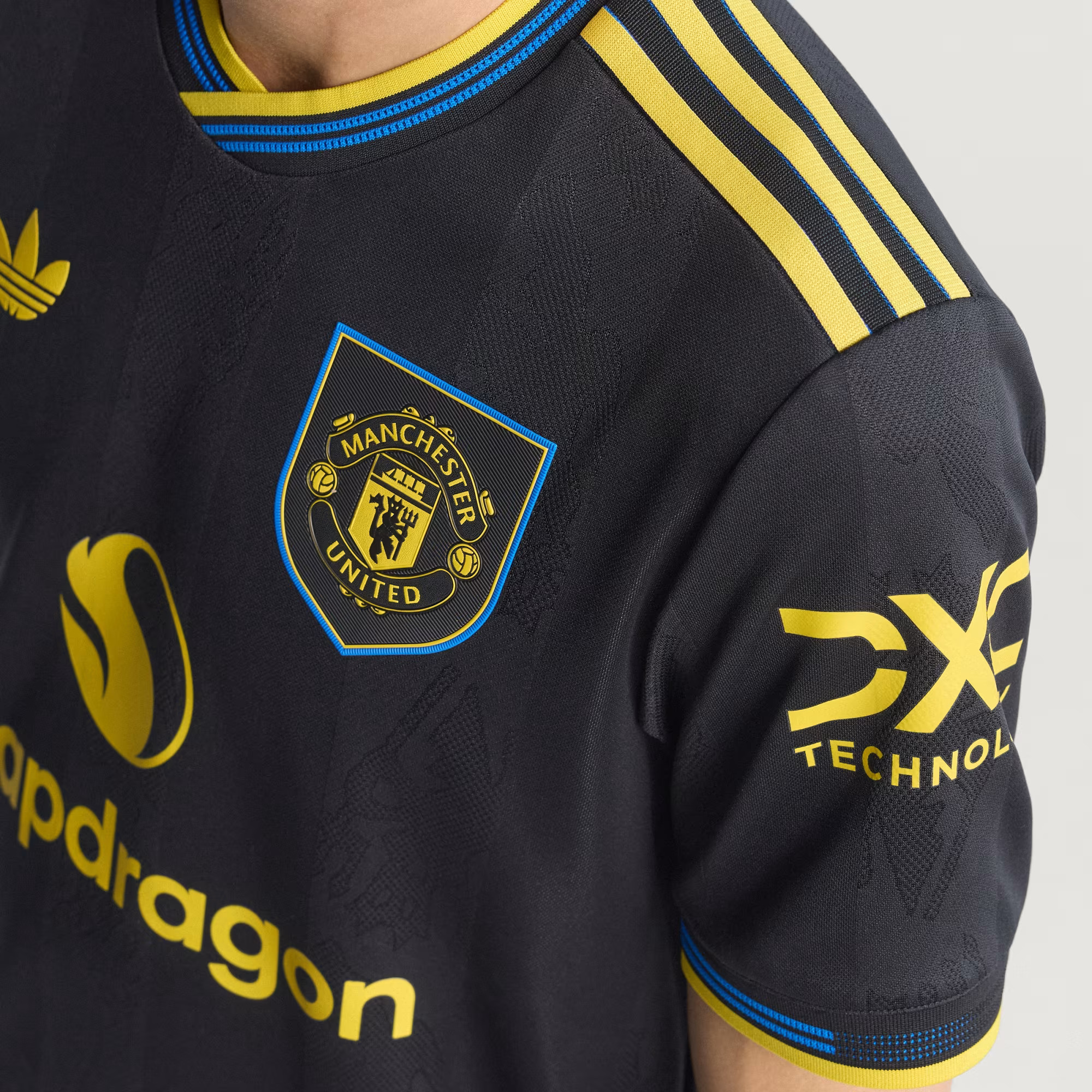 adidas Manchester United FC 2025/26 Third Shirt - Image 2
