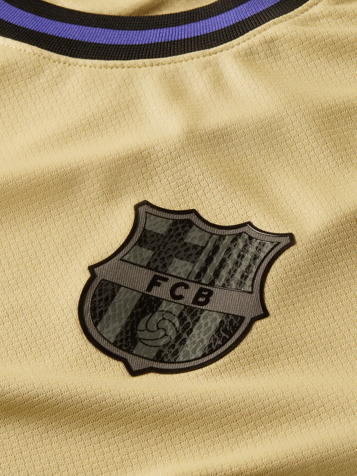Nike Barcelona FC Away kit 2025/26 - Image 3